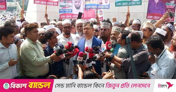 ধর্মের ভিত্তিতে রাজনীতিতে বিভাজন চায় না বিএনপি: সালাহউদ্দিন আহমেদ