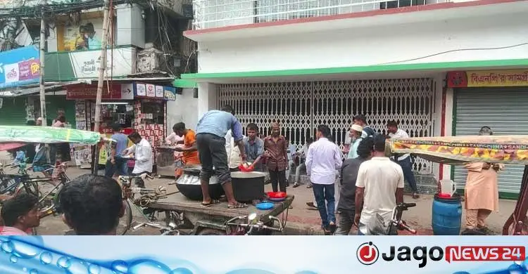 রিকশা-ভ্যানচালকদের বর্ণিল আয়োজনে পহেলা বৈশাখে ভিন্ন আনন্দ