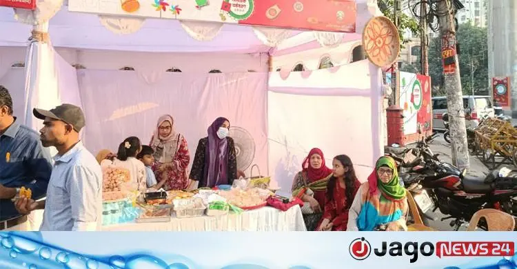 বাংলামোটরে জমজমাট এনসিপির বৈশাখী মেলা