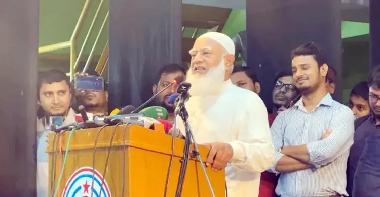 ধর্মের ভিত্তিতে জাতিকে বিভাজিত করা আমাদের কাজ নয়: জামায়াত আমির